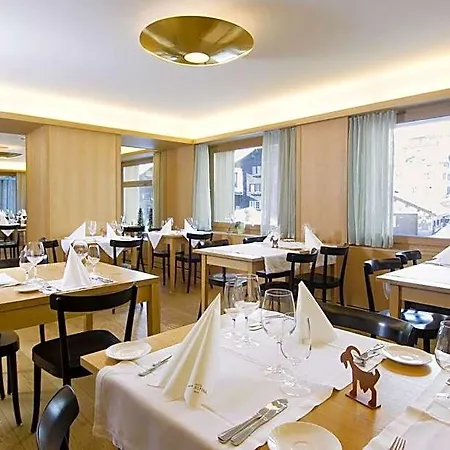 Hotel Alpina