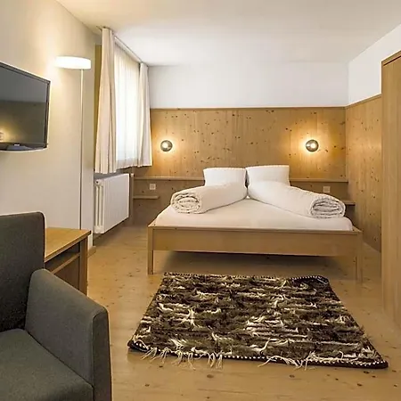 Alpina Hotel