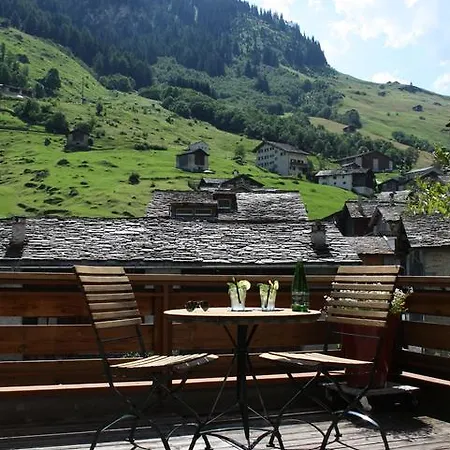 Alpina Hotel